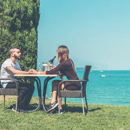 Ξενοδοχείο με διαμερίσματα Club Del Sole Desenzano Boutique Ντεζεντσάνο ντελ Γκάρντα