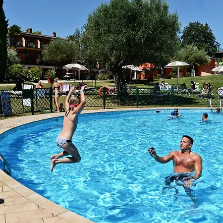 Ξενοδοχείο με διαμερίσματα Club Del Sole Desenzano Boutique Ντεζεντσάνο ντελ Γκάρντα