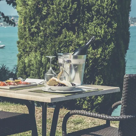 Club Del Sole Desenzano Boutique Ξενοδοχείο με διαμερίσματα 4*