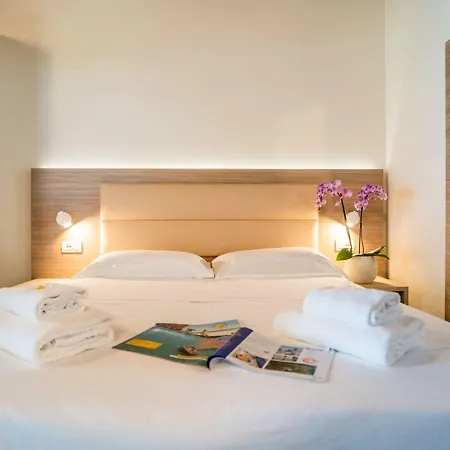 Apart Otel Club Del Sole Desenzano Boutique Desenzano del Garda