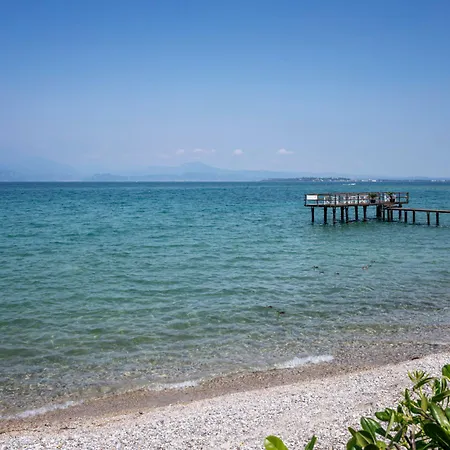 Club Del Sole Desenzano Boutique Apart Otel Desenzano del Garda
