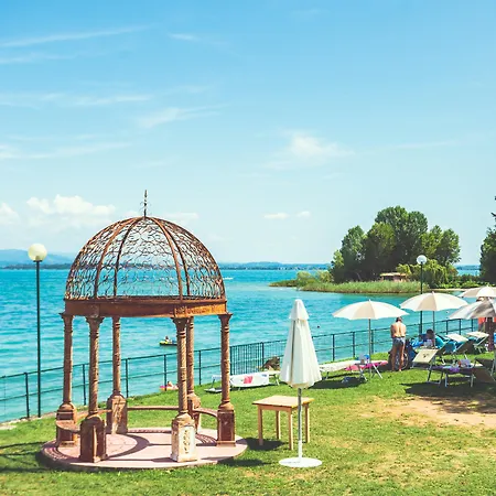 Apart Otel Club Del Sole Desenzano Boutique 4*