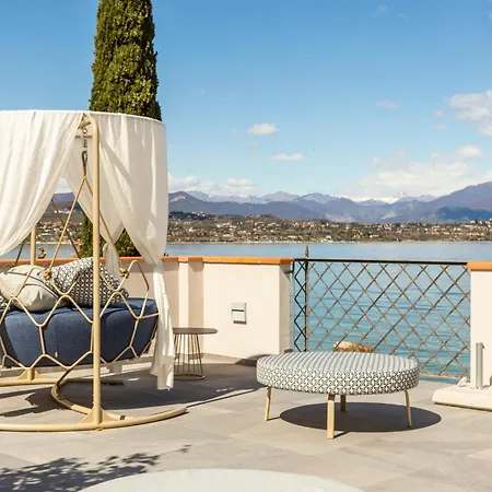 Apart Otel Club Del Sole Desenzano Boutique 4*